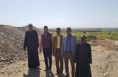Aswan University President Inspects Aneiba Farm at Nasr Al-Noba
