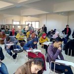 عميد كلية الآثار يتفقد سير الامتحانات